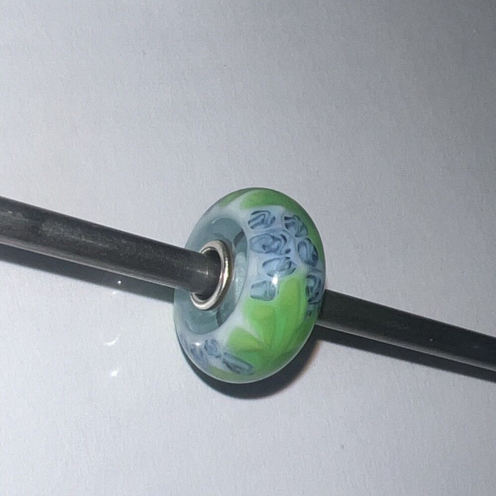 Authentic Trollbeads Glass 61376 Blue Flax :1 RETIRED - Picture 2 of 3